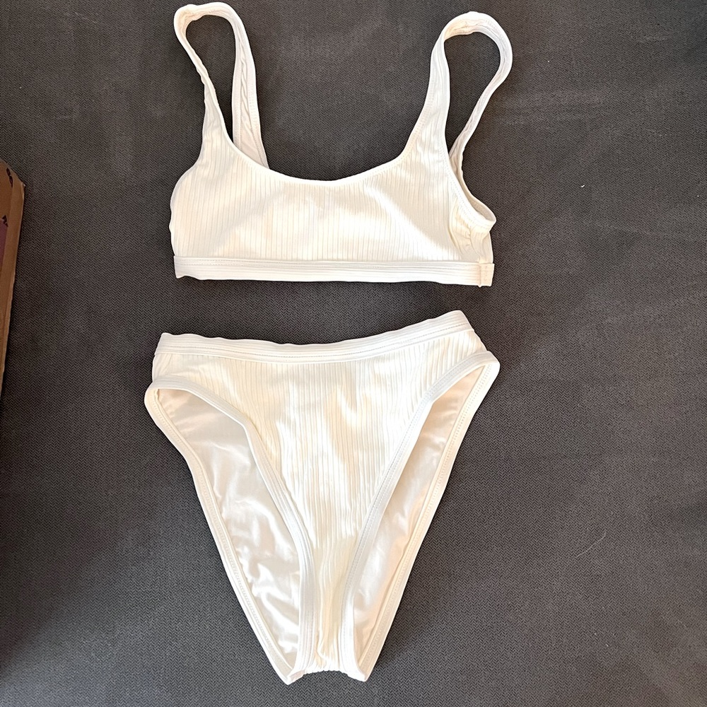 Good American Bikini